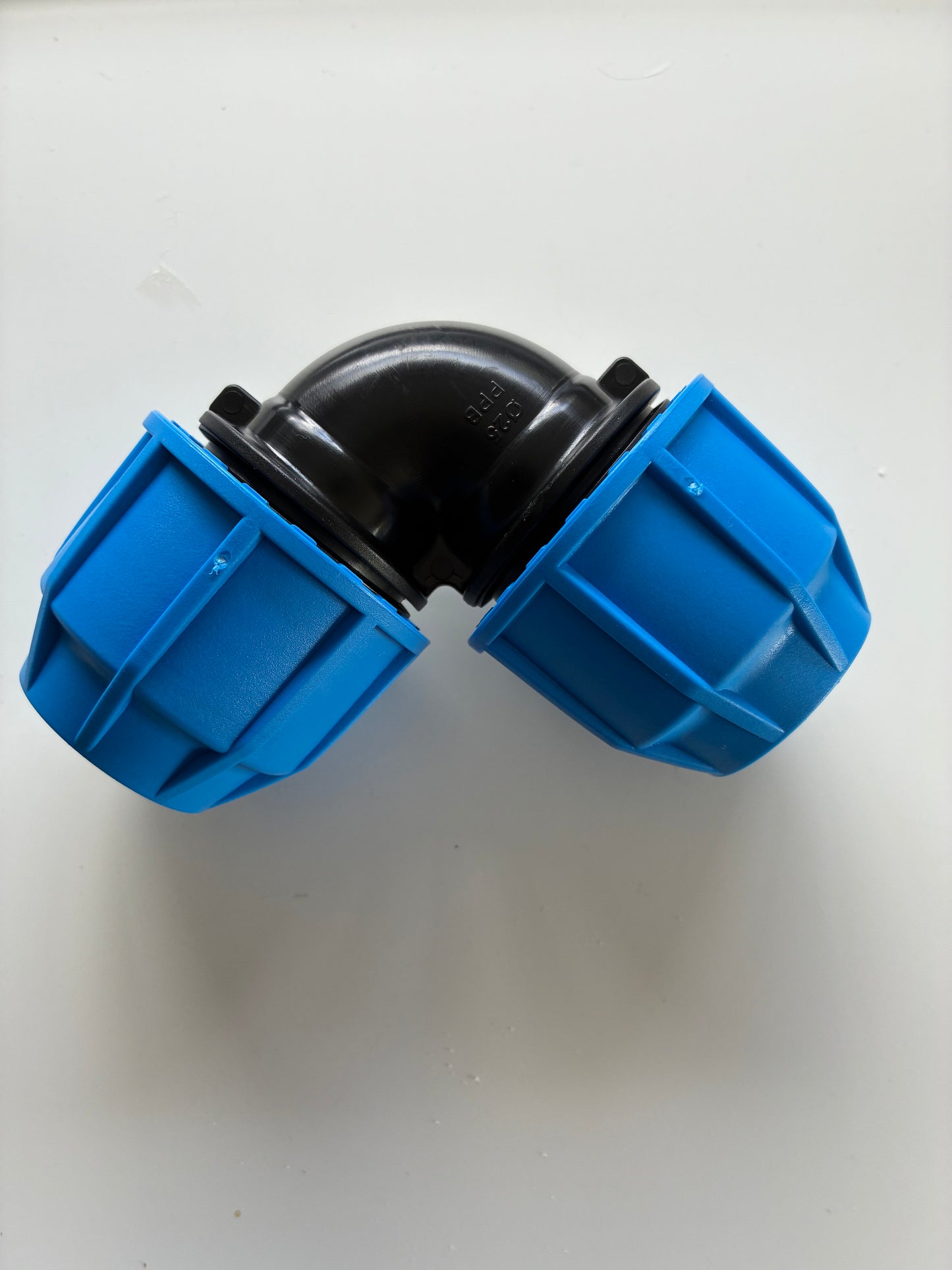 ELBOW S16, 25mm, 90 graders vinkel för 25 mm huvudslang