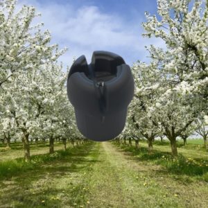 Stolphatt för montering av nät till stålstolpar för fruktodling från Profil Alsace